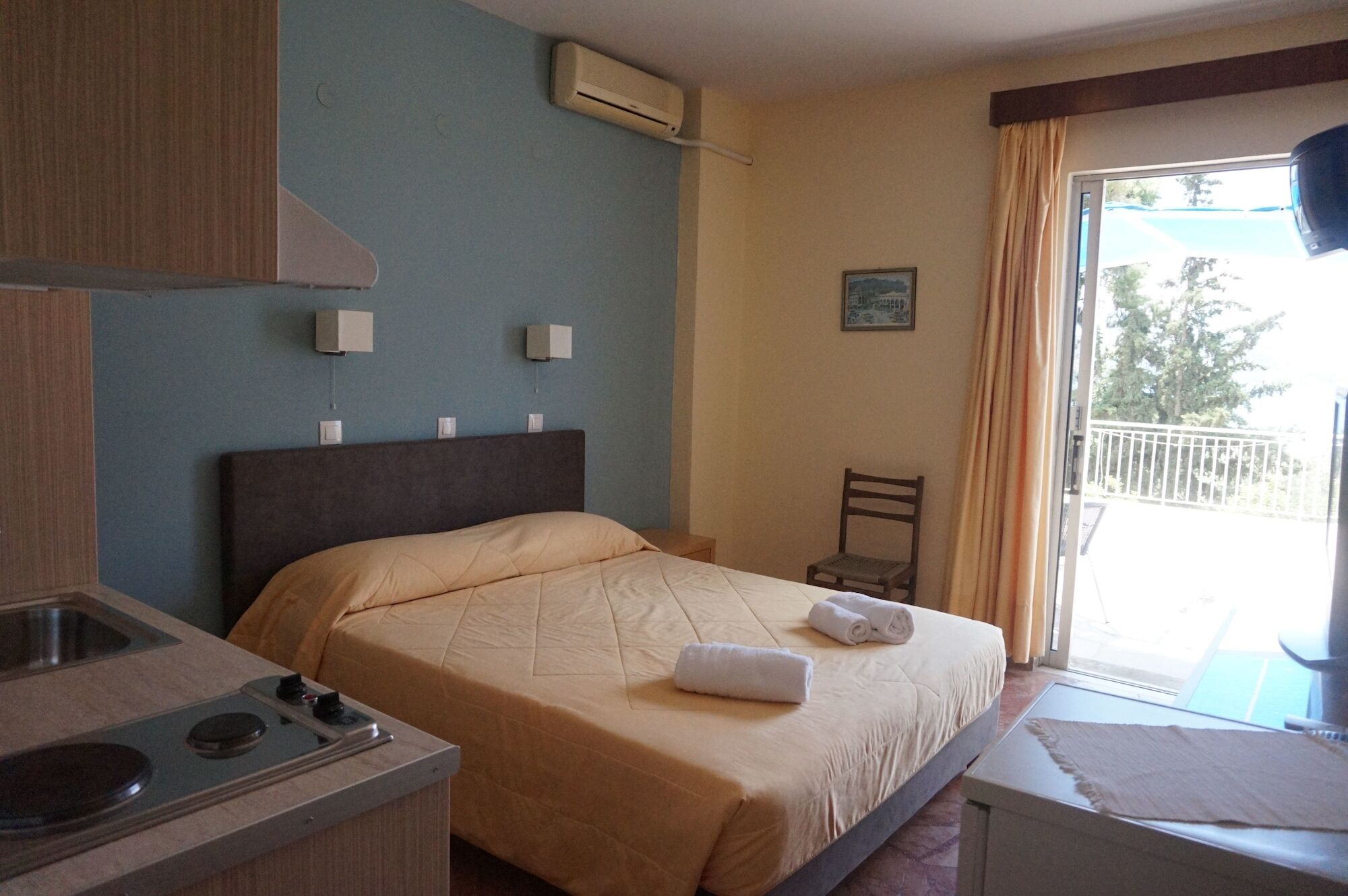 Tolon Beach Hotel Exterior photo