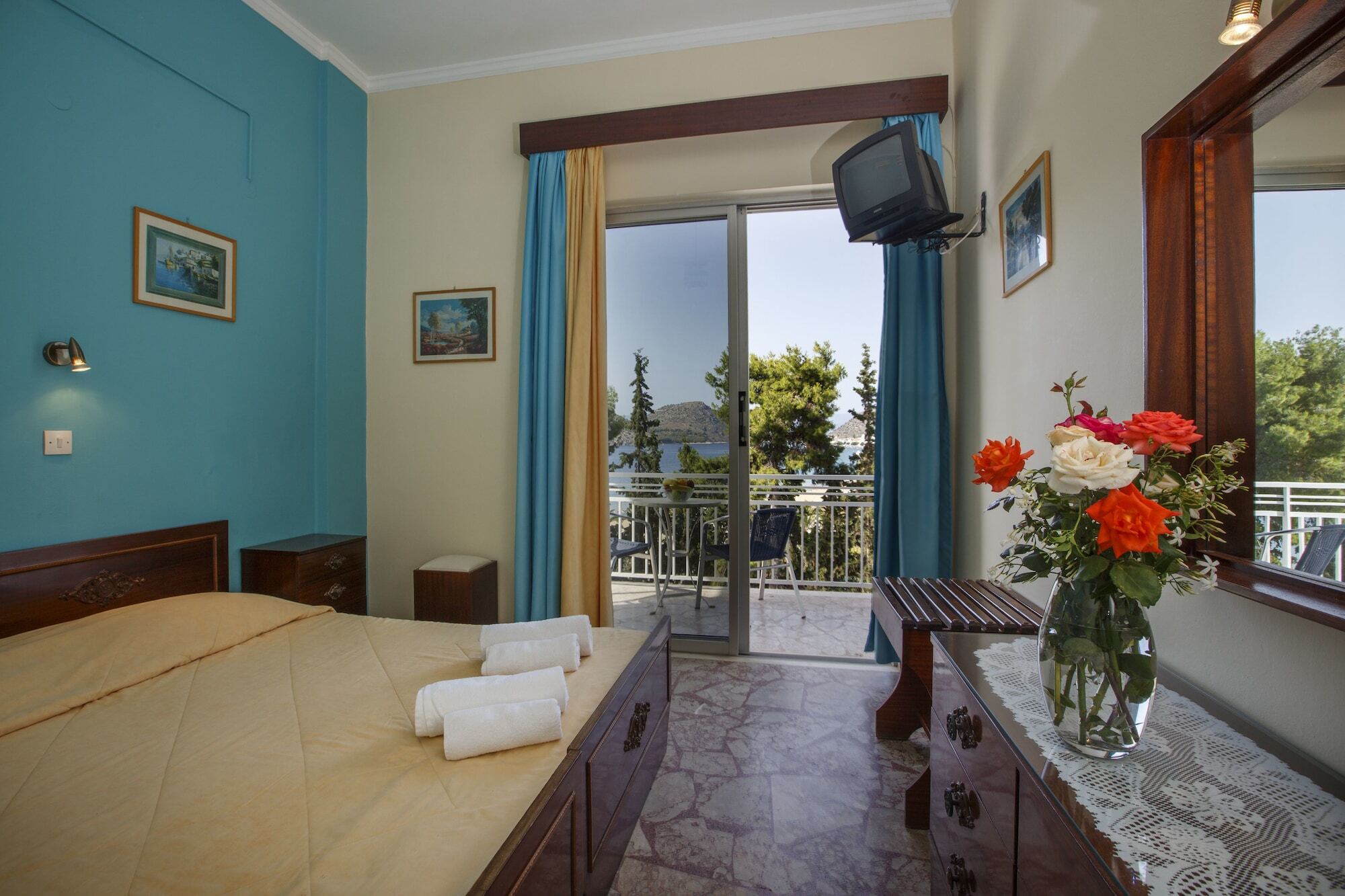 Tolon Beach Hotel Exterior photo